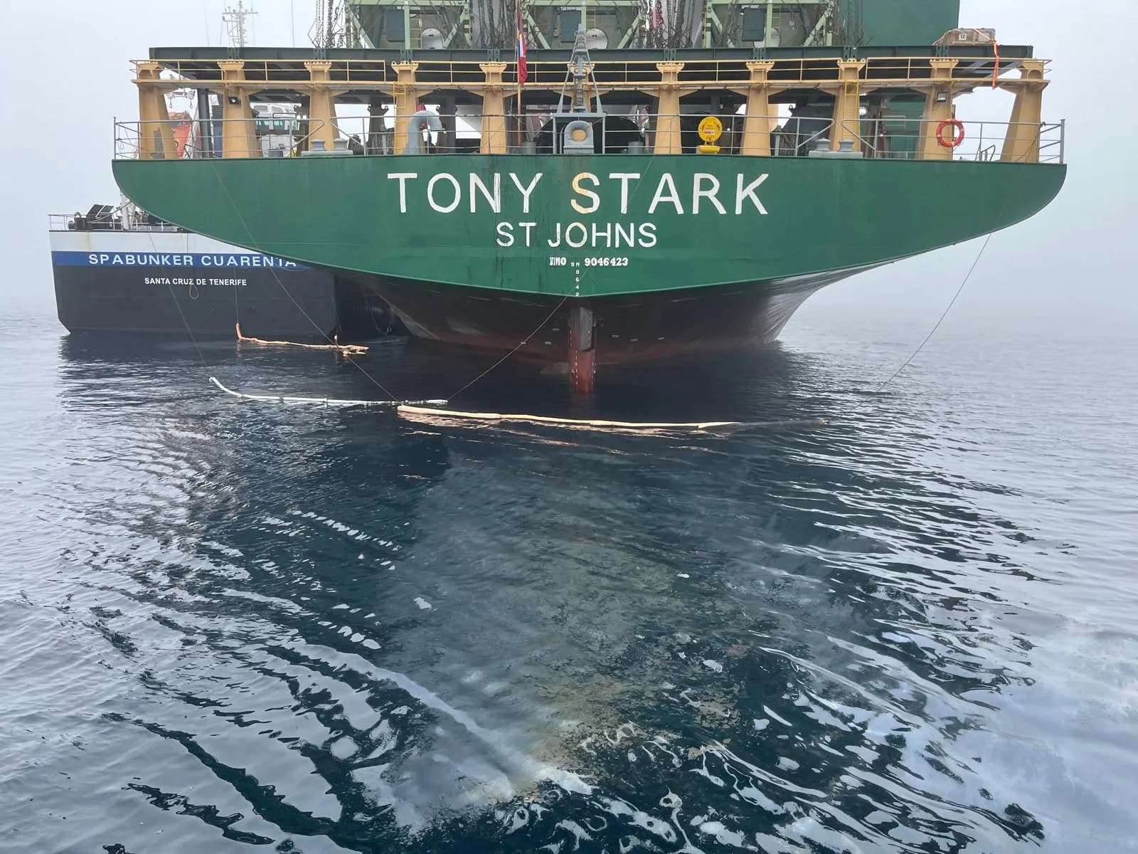 La Capitanía Marítima de Ceuta retiene al buque Tony Stark tras un vertido de fueloil