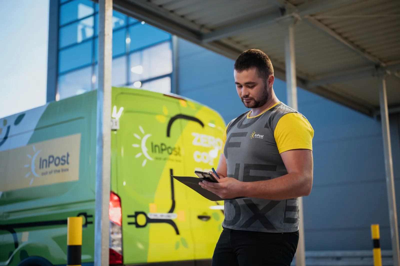 InPost Group factura más de 1.952 millones de euros en el 2023