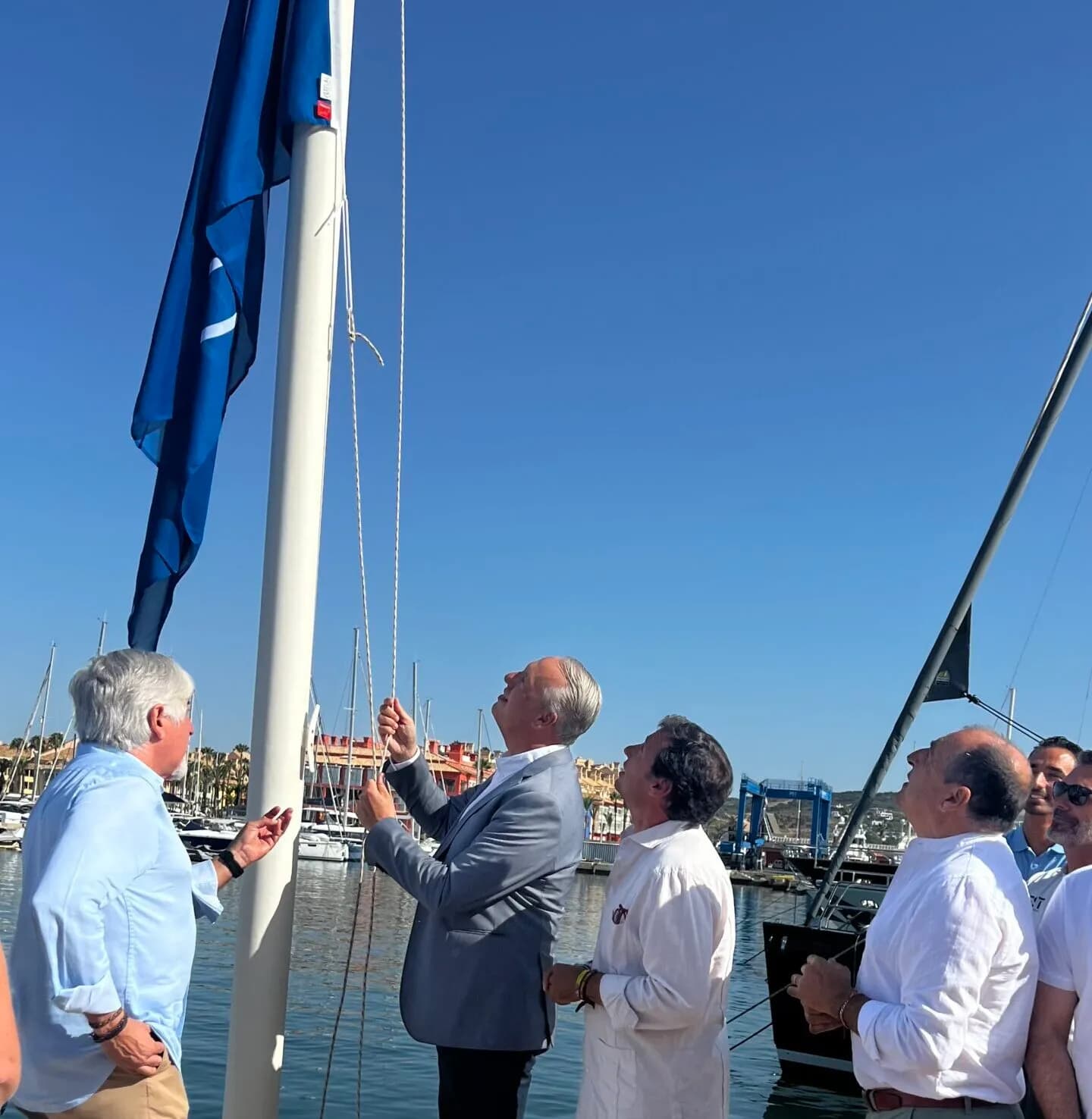 Puerto Sotogrande renueva su Bandera Azul