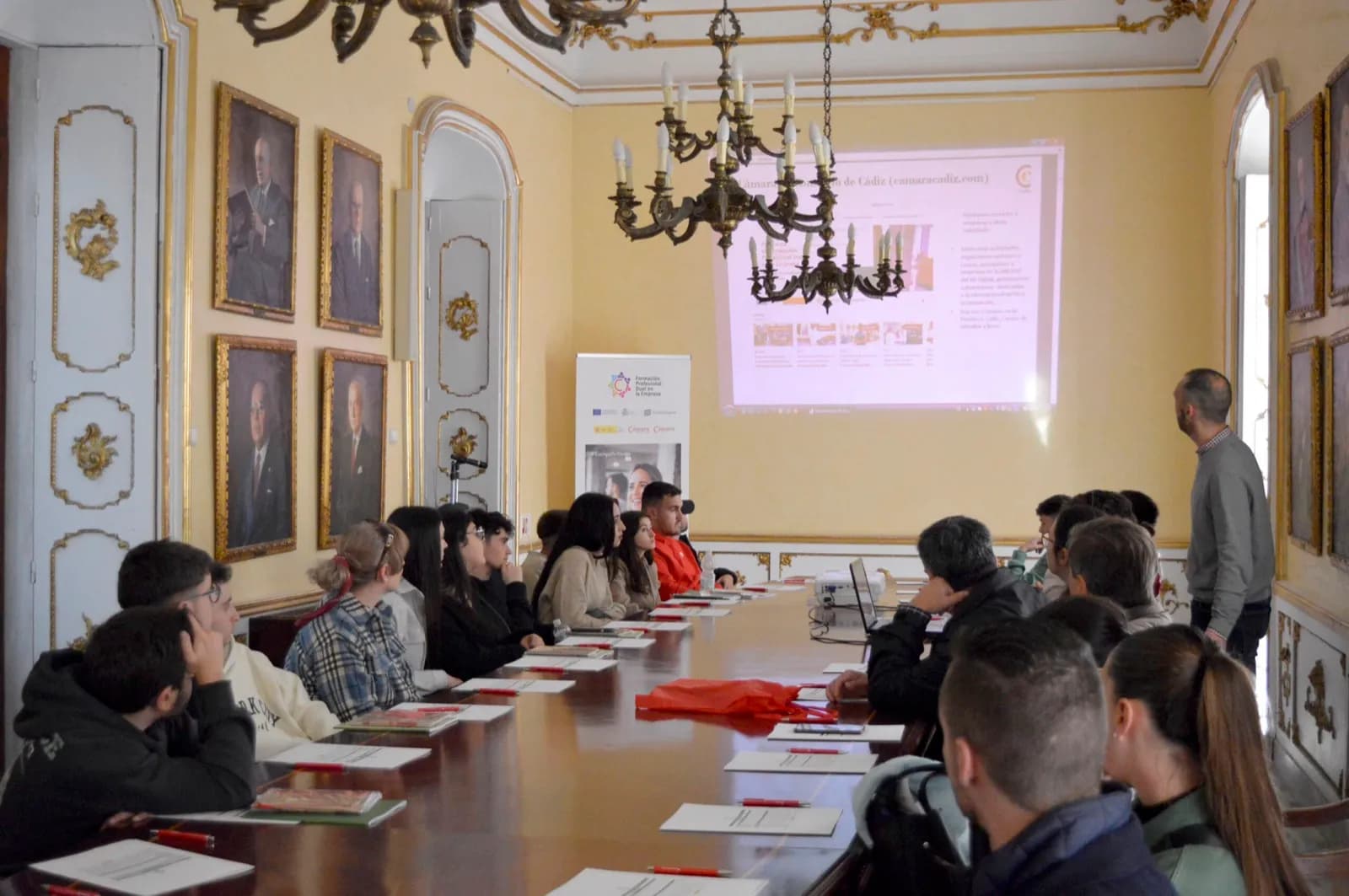 La Cámara de Comercio de Cádiz organiza una jornada sobre Formación Profesional Dual para autónomos y empresas