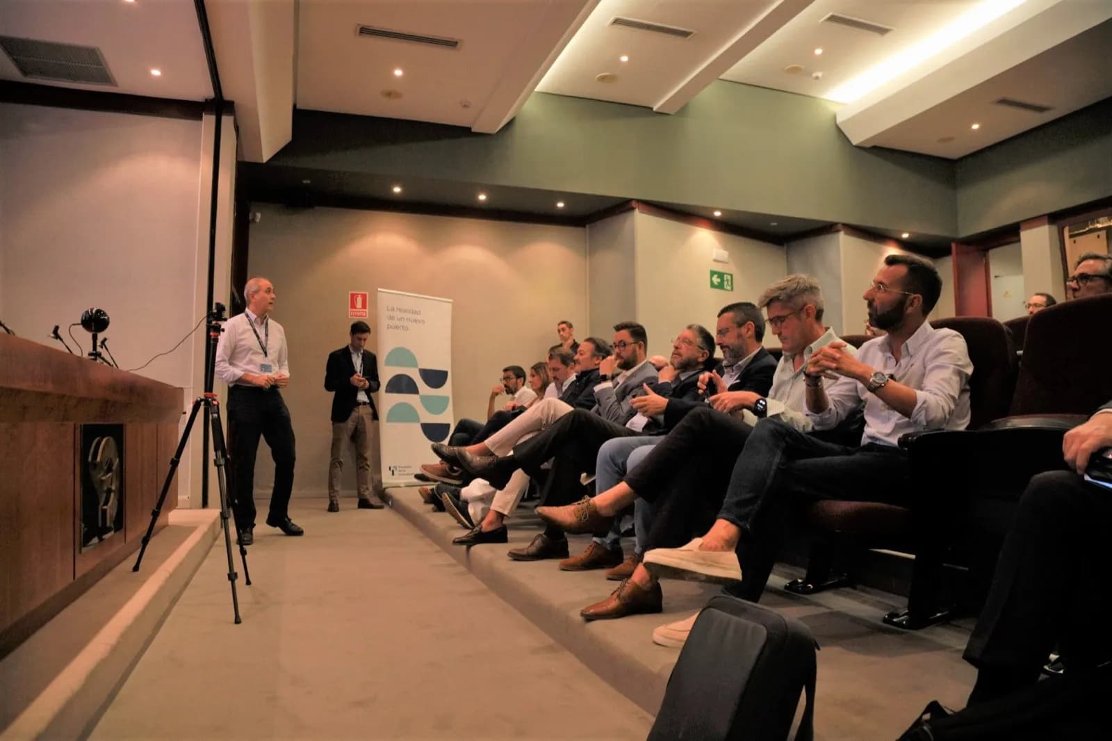 El alcalde de La Línea destaca los avances en proyectos tecnológicos y su vinculación con el futuro Centro para la Cuarta Revolución Industrial