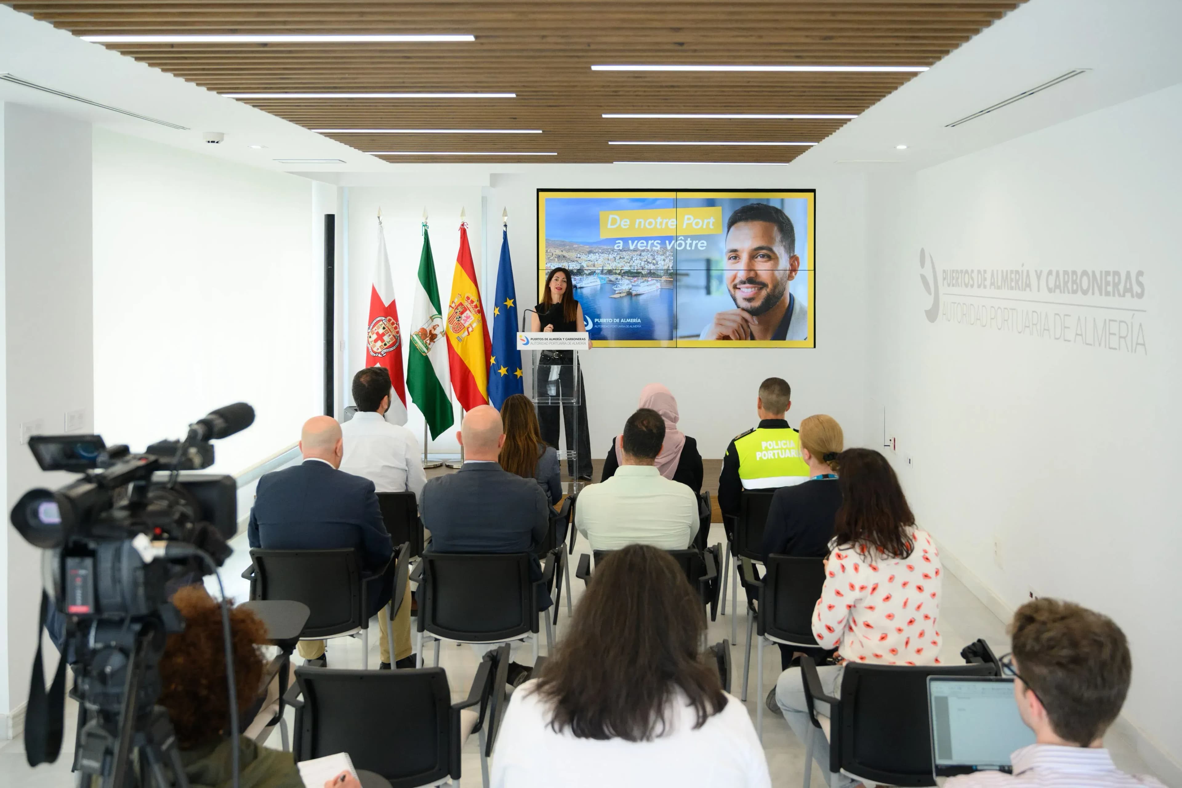 El Puerto de Almería lanza una campaña internacional para captar viajeros de la OPE