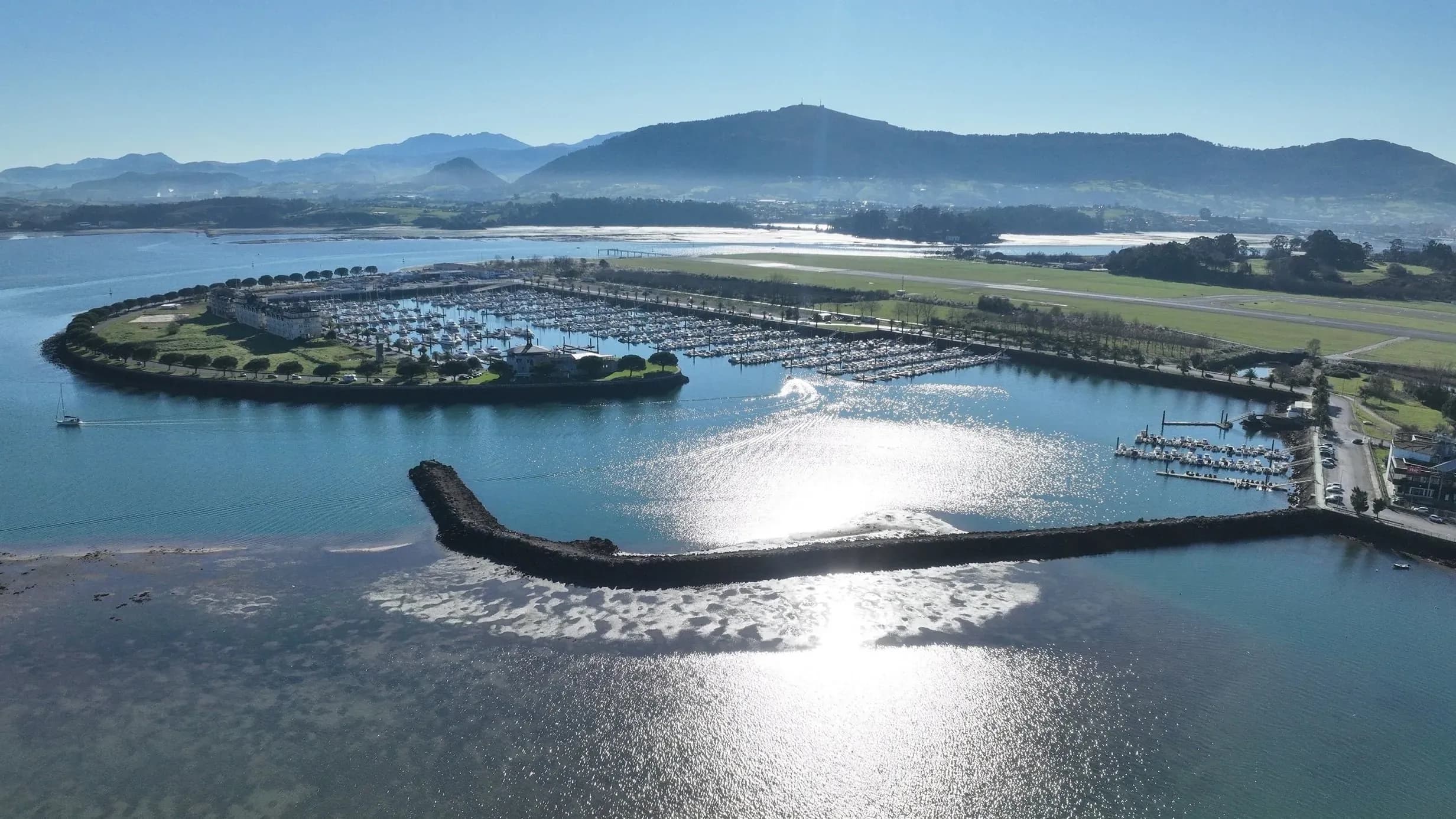 El Puerto de Santander licita tres concesiones clave para impulsar Marina del Cantábrico