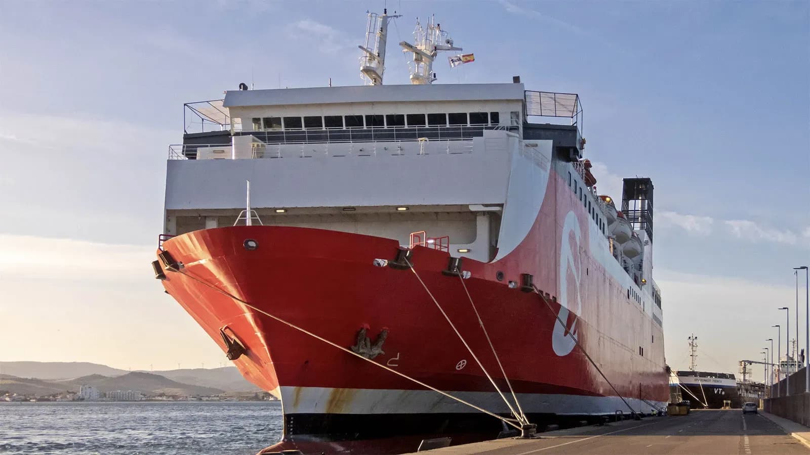 El ferry «Monte Express» se suma a la línea Algeciras-Tánger Med fletado por AML de cara a la OPE 2026