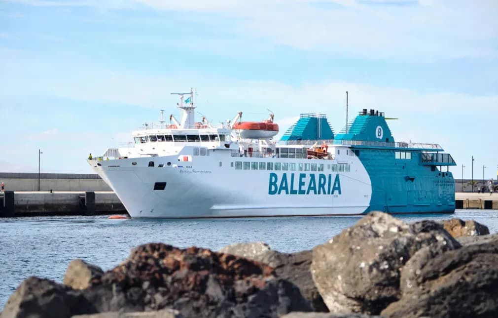Grupo Armas Trasmediterránea refuerza la ruta Lanzarote–Fuerteventura con el ferry “Passió Per Formentera”