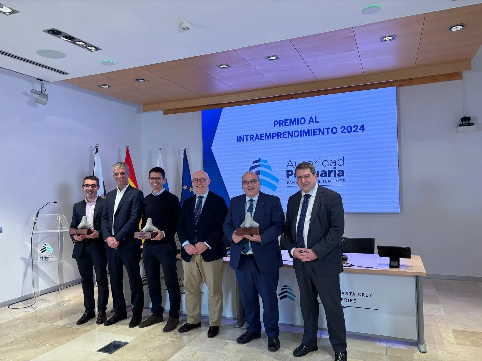 Puertos de Tenerife premia la excelencia en prevención de riesgos e innovación tecnológica en su entorno portuario