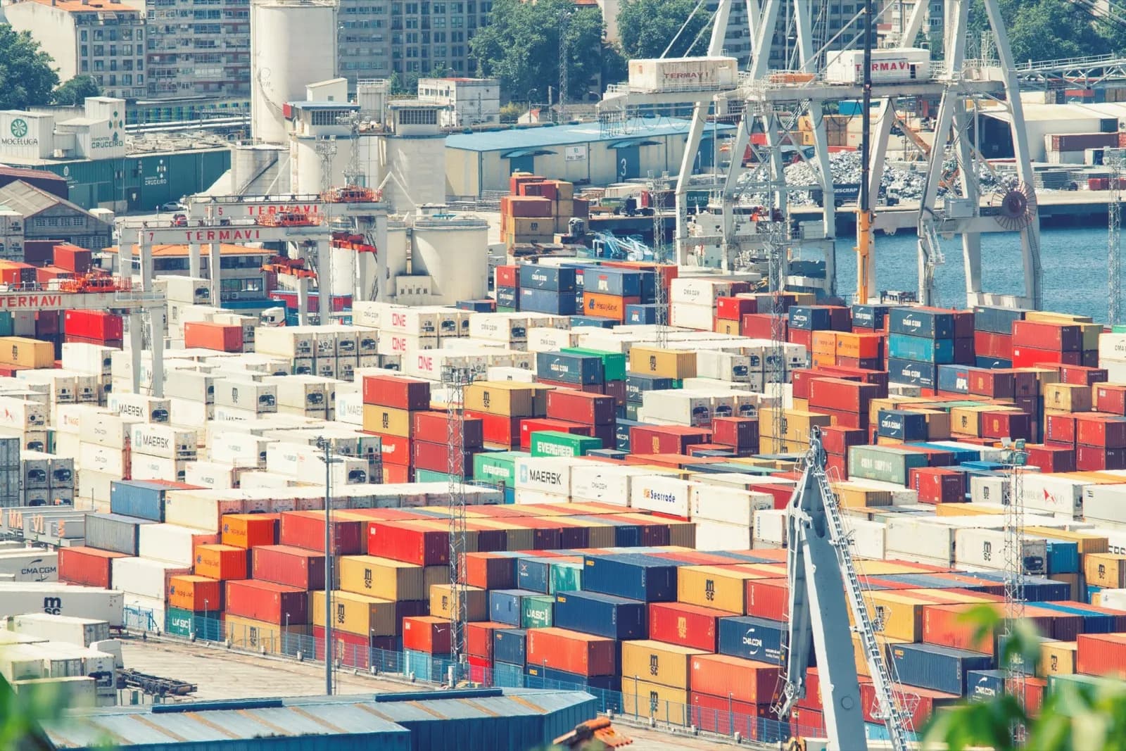 El tráfico de mercancías de los puertos españoles crece un 3,1% hasta septiembre