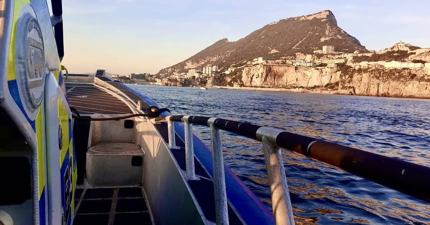 Rescatado un ciudadano español tras caer por la borda de un ferry cerca de Gibraltar
