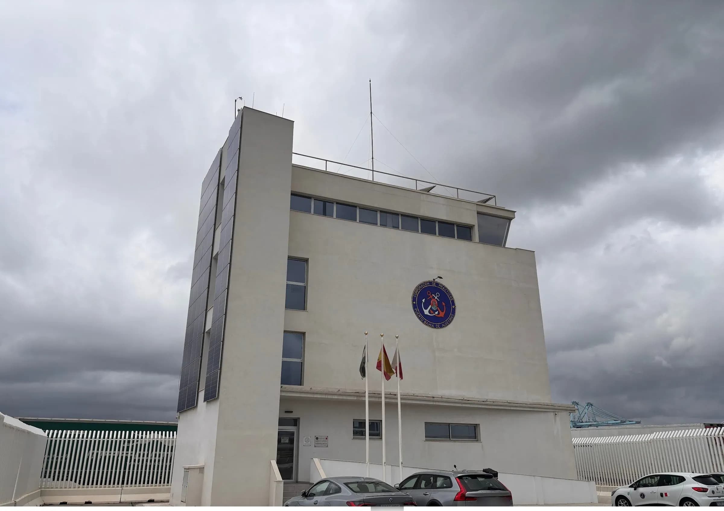 La Corporación de Prácticos del Puerto de Algeciras abre bolsa de empleo para operadores de radio con titulación náutica