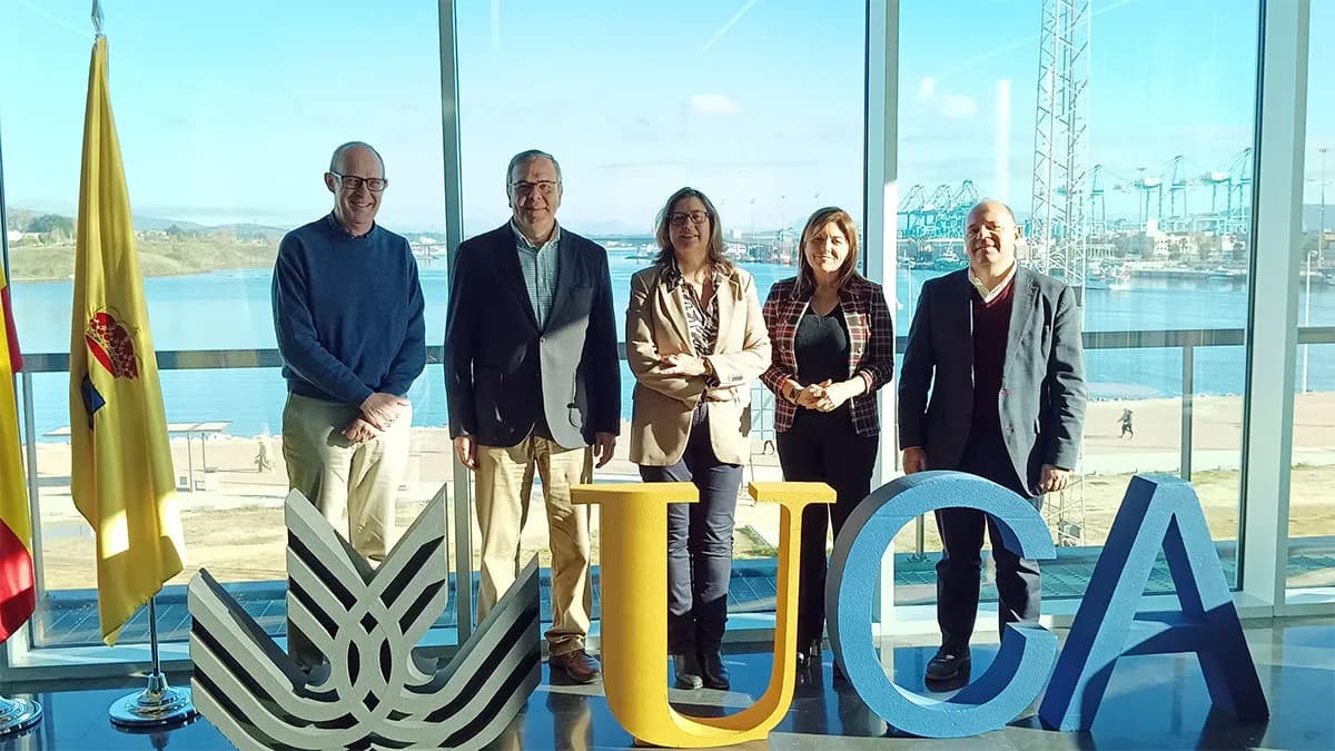 Cámara de Comercio del Campo de Gibraltar y Universidad de Cádiz se reúnen en el edificio UCA-SEA