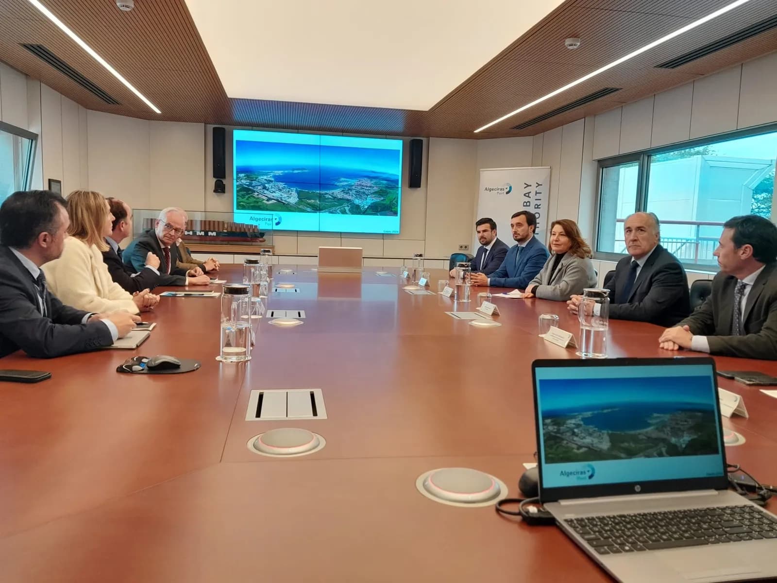 El Puerto de Algeciras se prepara para la recepción de agua por buques en situación de sequía extrema
