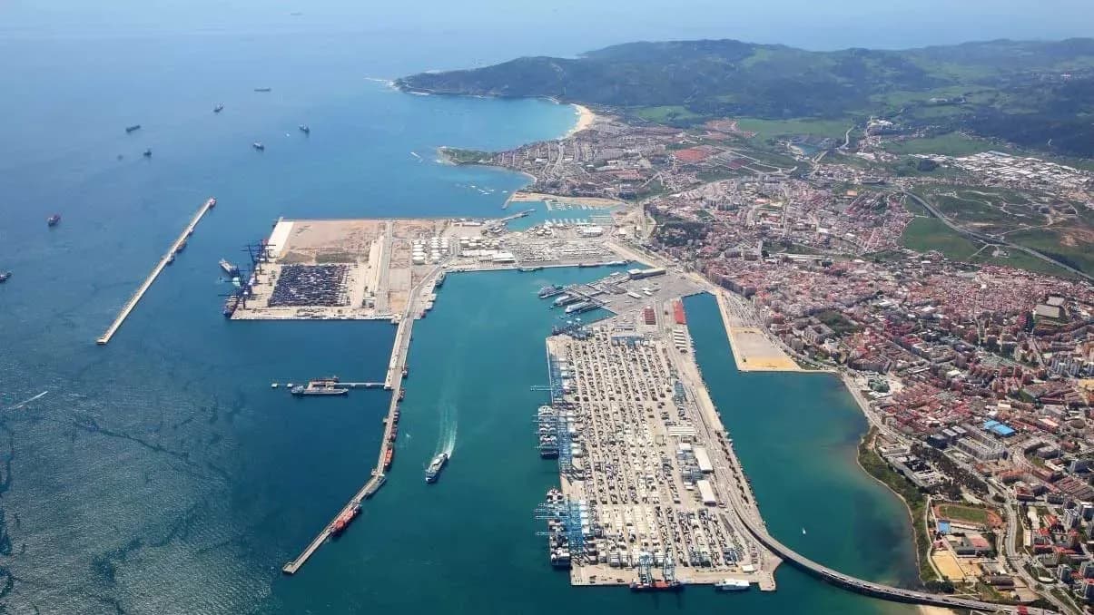 The APBA is tendering for more than six million euros for the implementation of a private 5G network in its port facilities