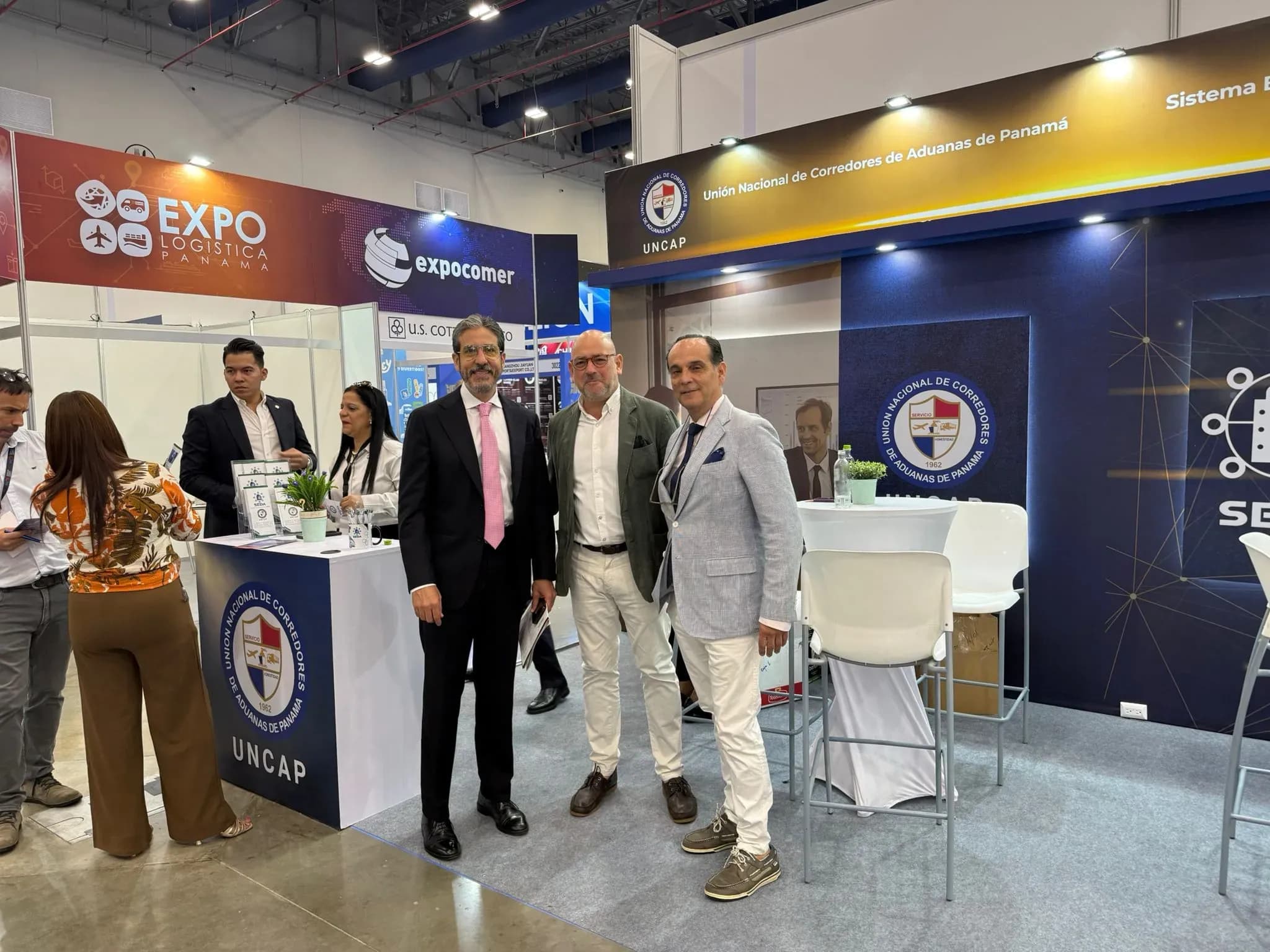 Algetransit renforce son réseau international lors de la foire Expocomer tenue à Panamá
