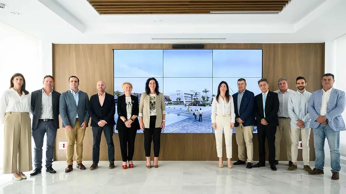 El Puerto de Almería presenta el proyecto para la nueva fachada y urbanización de su sede
