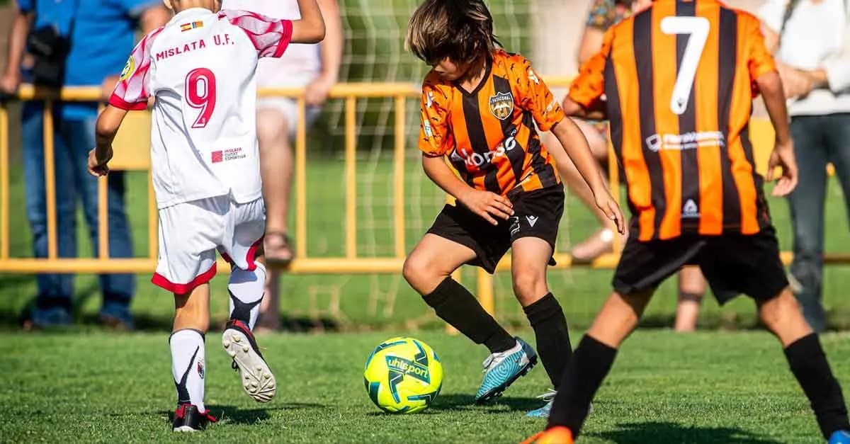 Grupo Alonso organiza la primera edición del torneo de fútbol infantil «Alonso Cup»
