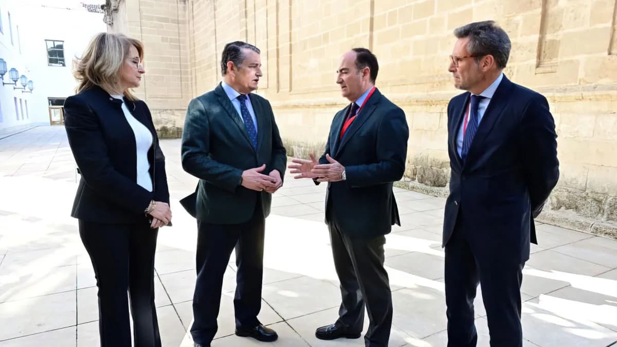 La Junta de Andalucía apoya las reclamaciones del Puerto de Algeciras para mejorar la operatividad del Puesto de Control Fronterizo