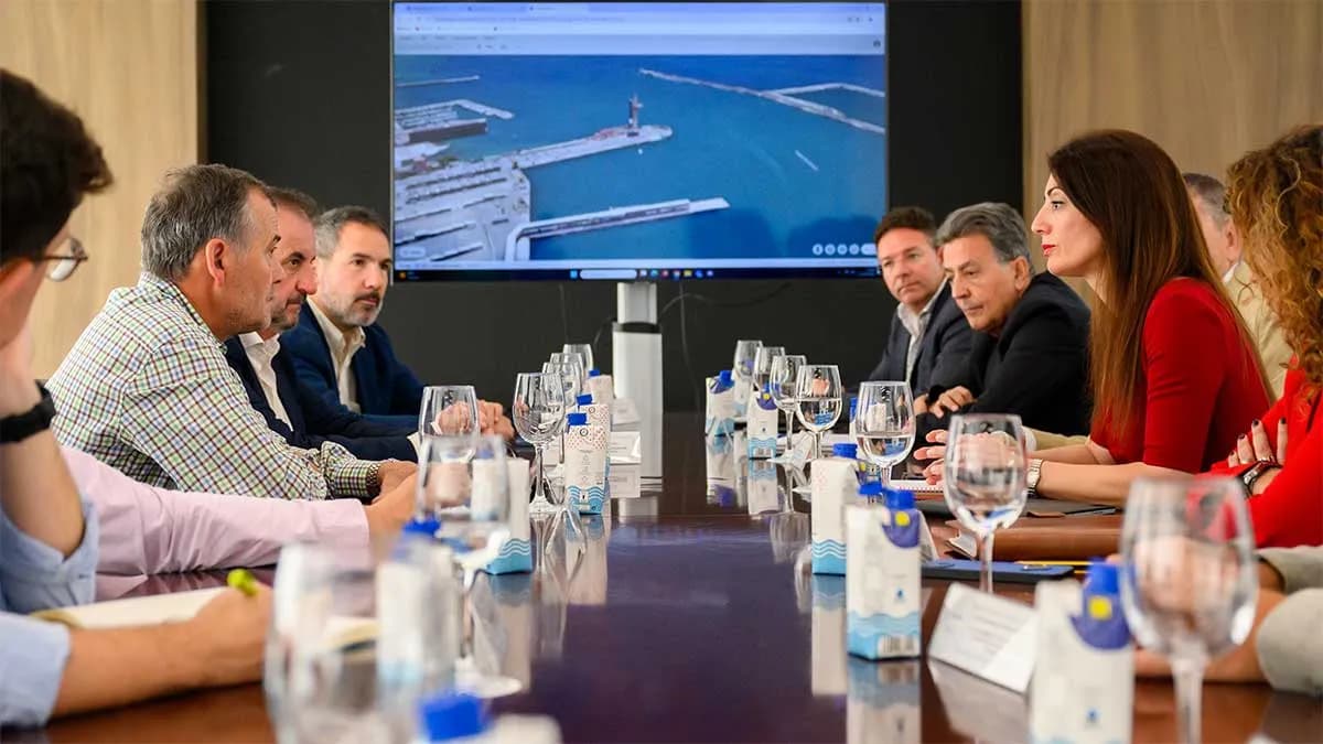 Nuevo paso para el acuerdo de traslado de la Capitanía Marítima y Sasemar de Almería