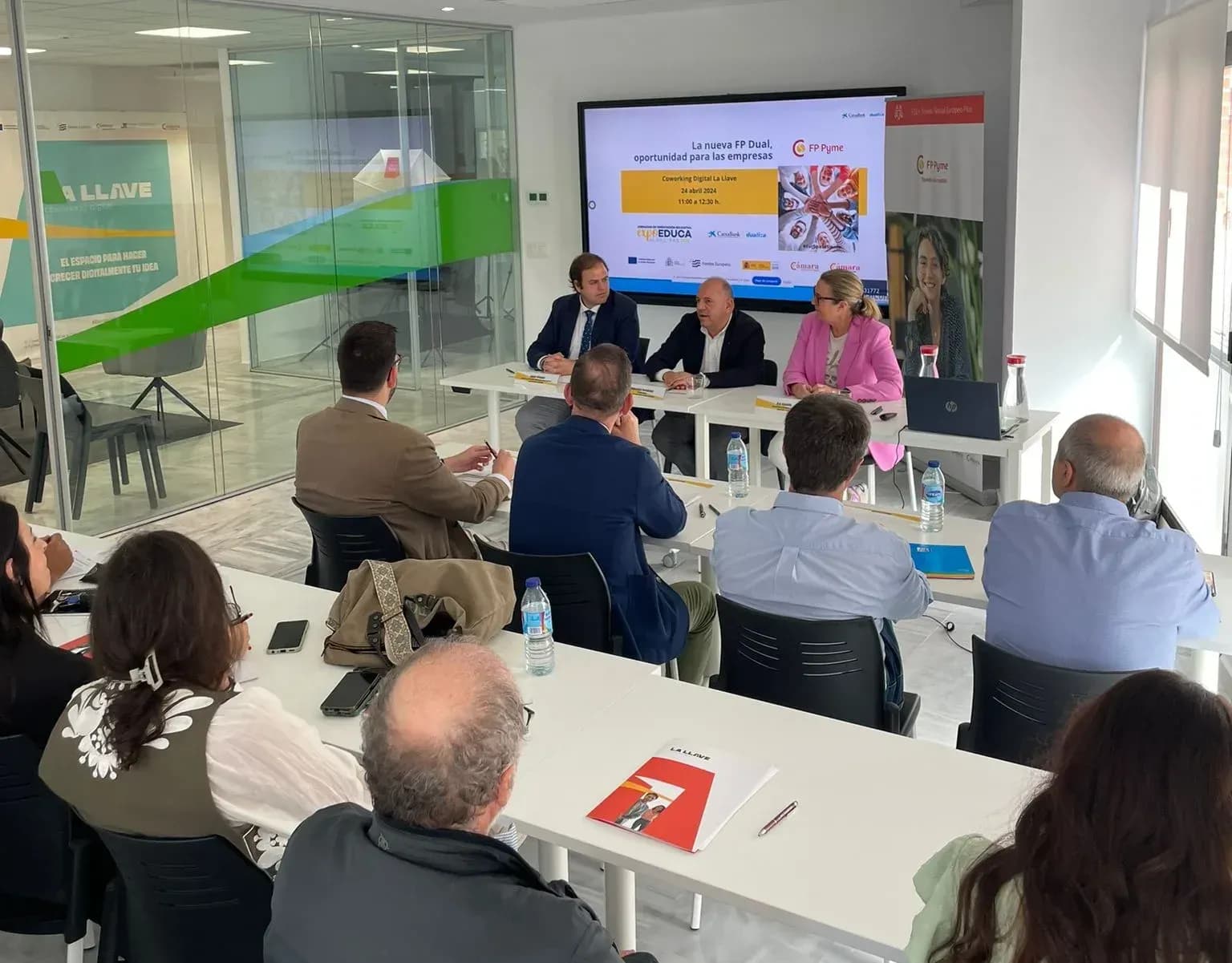 Empresas y educadores exploran las ventajas del sistema dual en una sesión organizada por la Cámara de Comercio del Campo de Gibraltar
