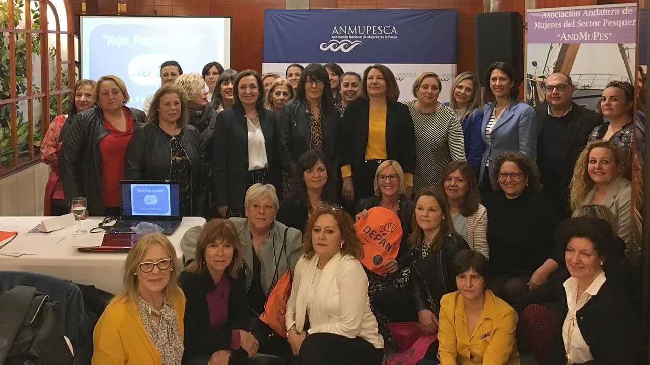 La Junta respalda la labor de las entidades representativas del sector pesquero andaluz