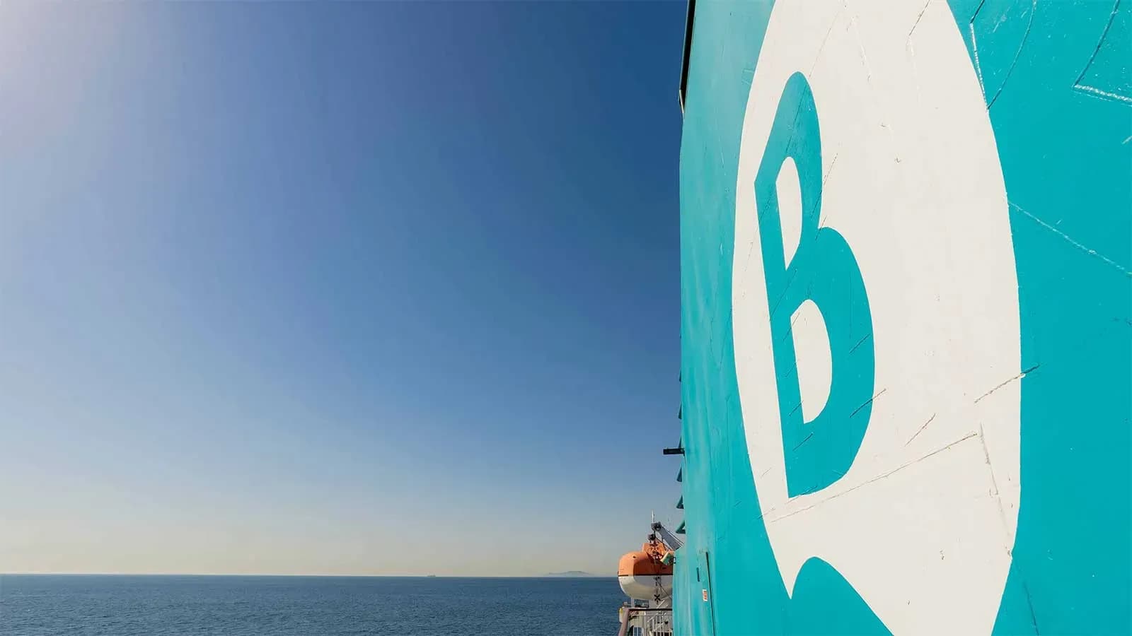 Baleària completa la compra de Armas Trasmediterránea con la integración de los activos del Estrecho y Alborán