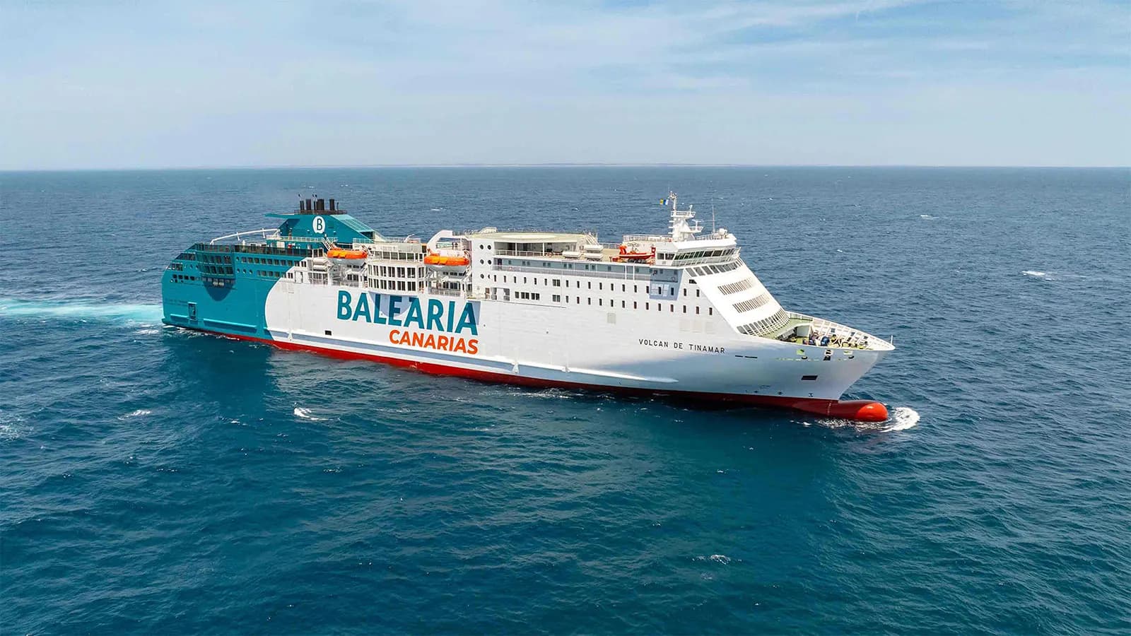 Baleària Canarias amplía su red logística con la compra de Transportes Intercanarios