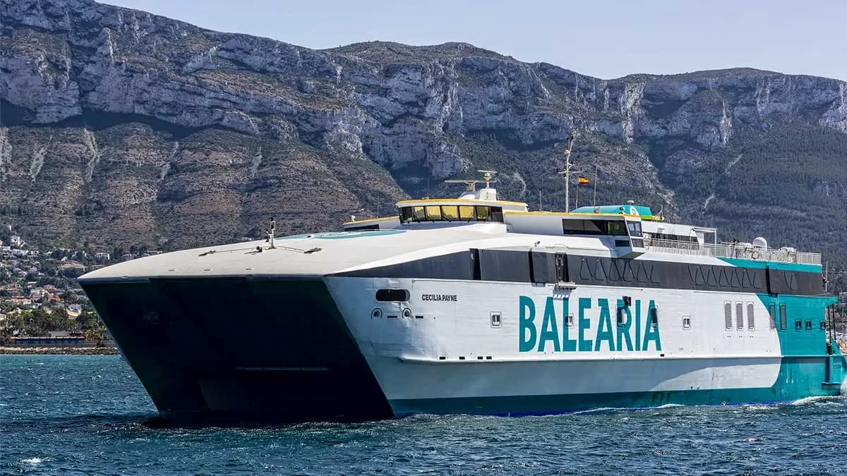 Baleària busca ampliar su red de conexiones con nuevo servicio entre San Antonio, Denia y Palma