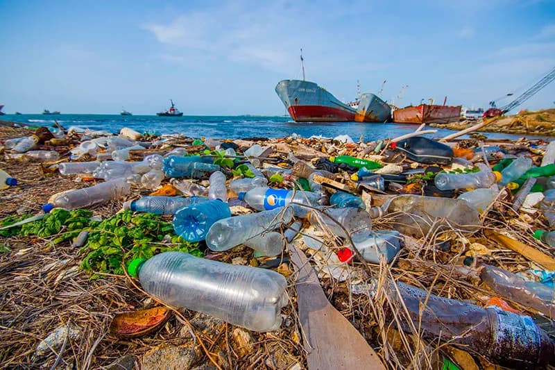 Más de 2.500 pescadores retiran 154 toneladas de basura de los fondos marinos españoles