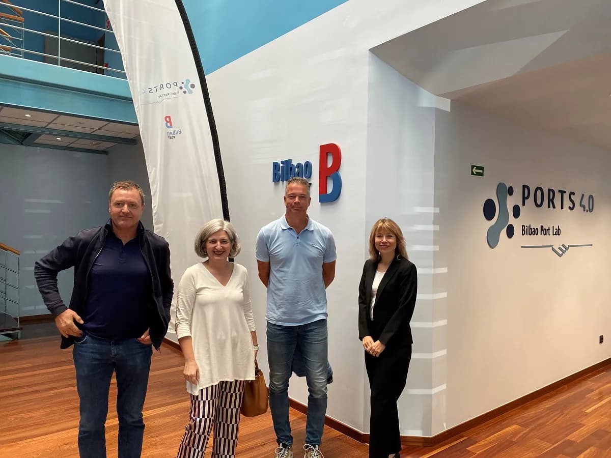 Una delegación del Puerto de Moerdijk y el operador VDH visitan el Puerto de Bilbao para fortalecer lazos comerciales