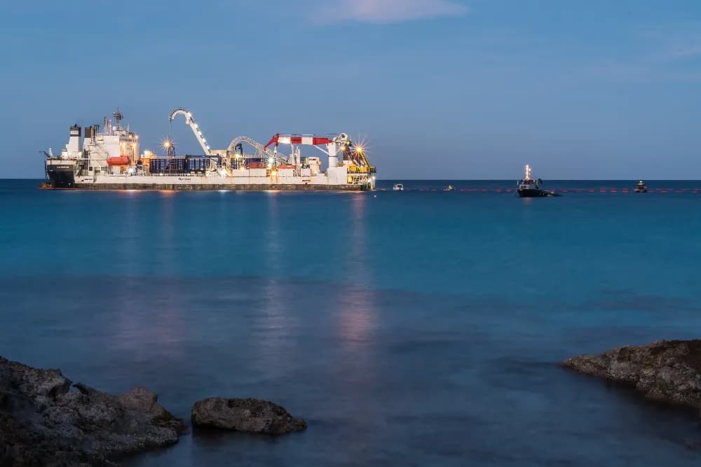 Red Eléctrica inicia la interconexión eléctrica entre la península y Ceuta