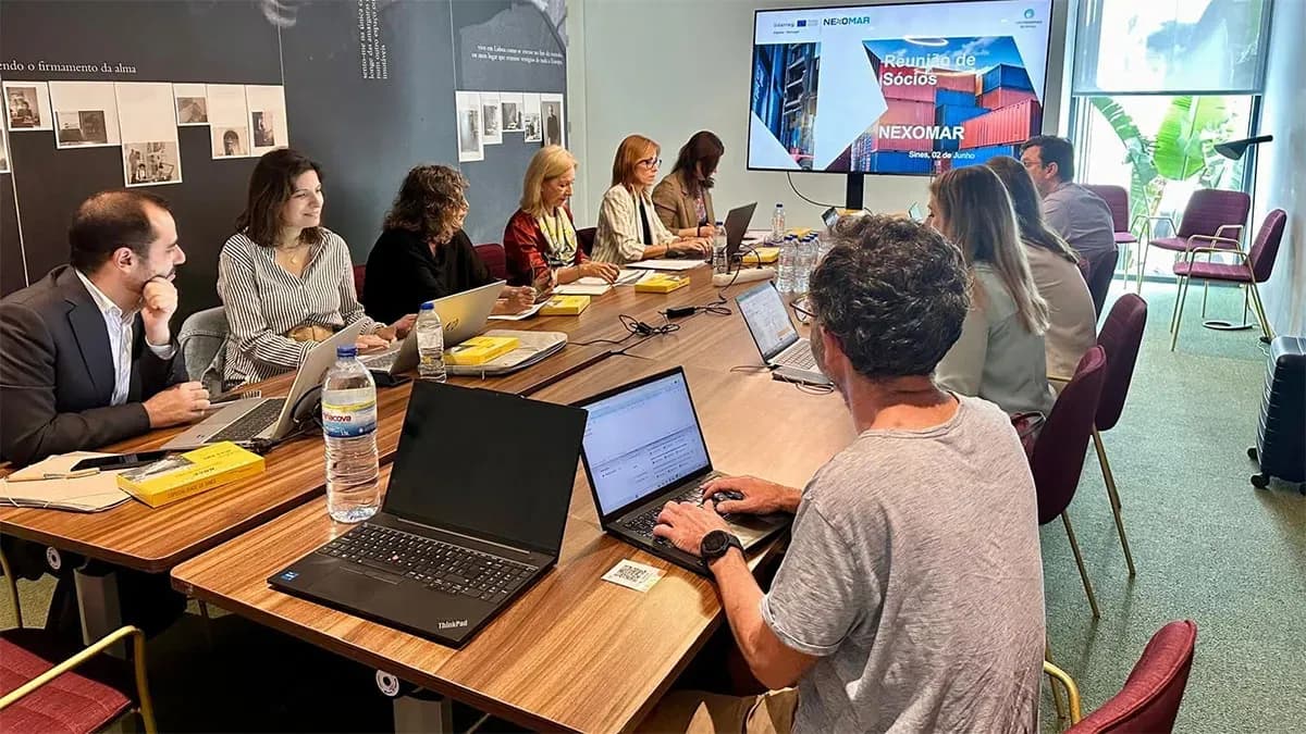 Cádiz Investment Hub explora en Sines nuevas oportunidades de cooperación en economía azul, hidrógeno verde y logística portuaria