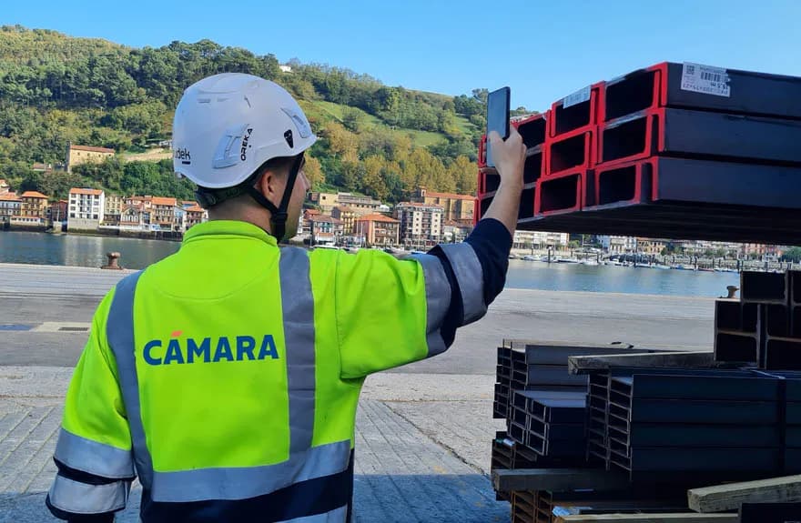 Cámara amplía su catálogo de servicios logísticos en el puerto de Pasaia
