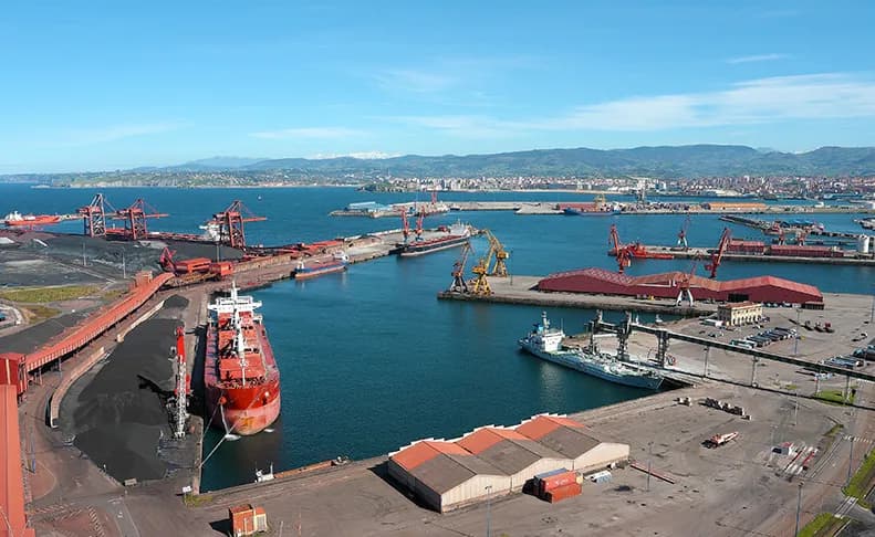 Gijón acoge un simulacro de emergencia marítima en el marco del proyecto europeo IRA-MAR