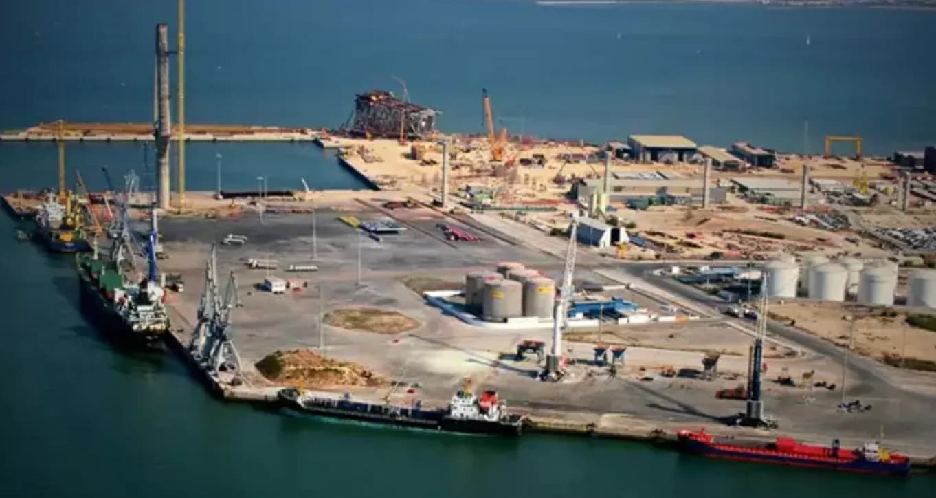 Autoridad Portuaria de Cádiz y Ayuntamiento de Puerto Real acuerdan los usos de la parcela de Delphi