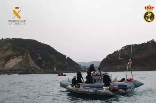 Neutralizan un artefacto explosivo hundido frente a la bocana del puerto guipuzcoano de Pasaia