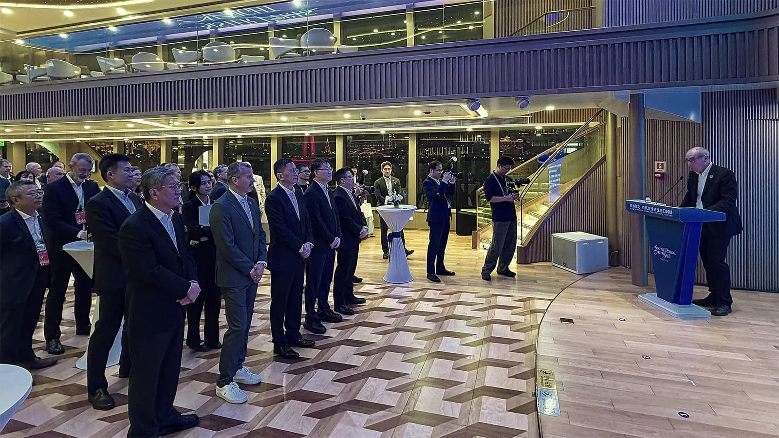 El Puerto de Barcelona presenta en Shanghái su alianza estratégica con el principal puerto chino