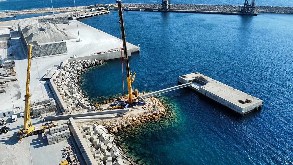 Avanza la conexión entre el duque de alba y el Muelle de Ribera en el Puerto de Carboneras