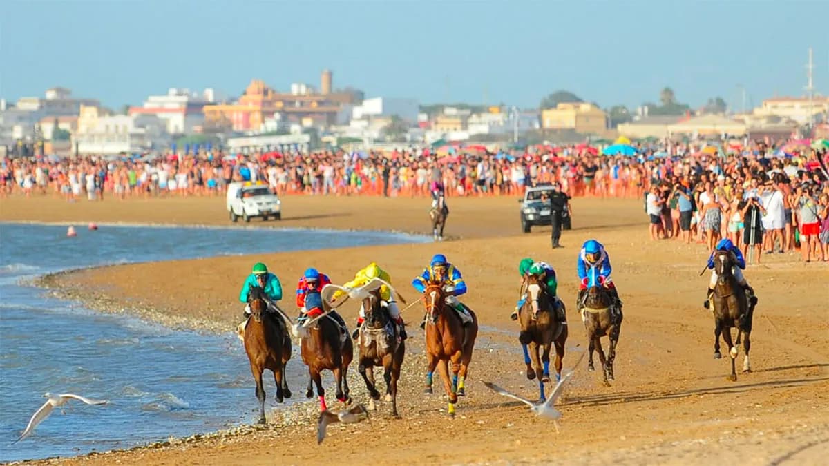Prohibida la navegación de motos náuticas durante las carreras de caballos en las playas de Sanlúcar