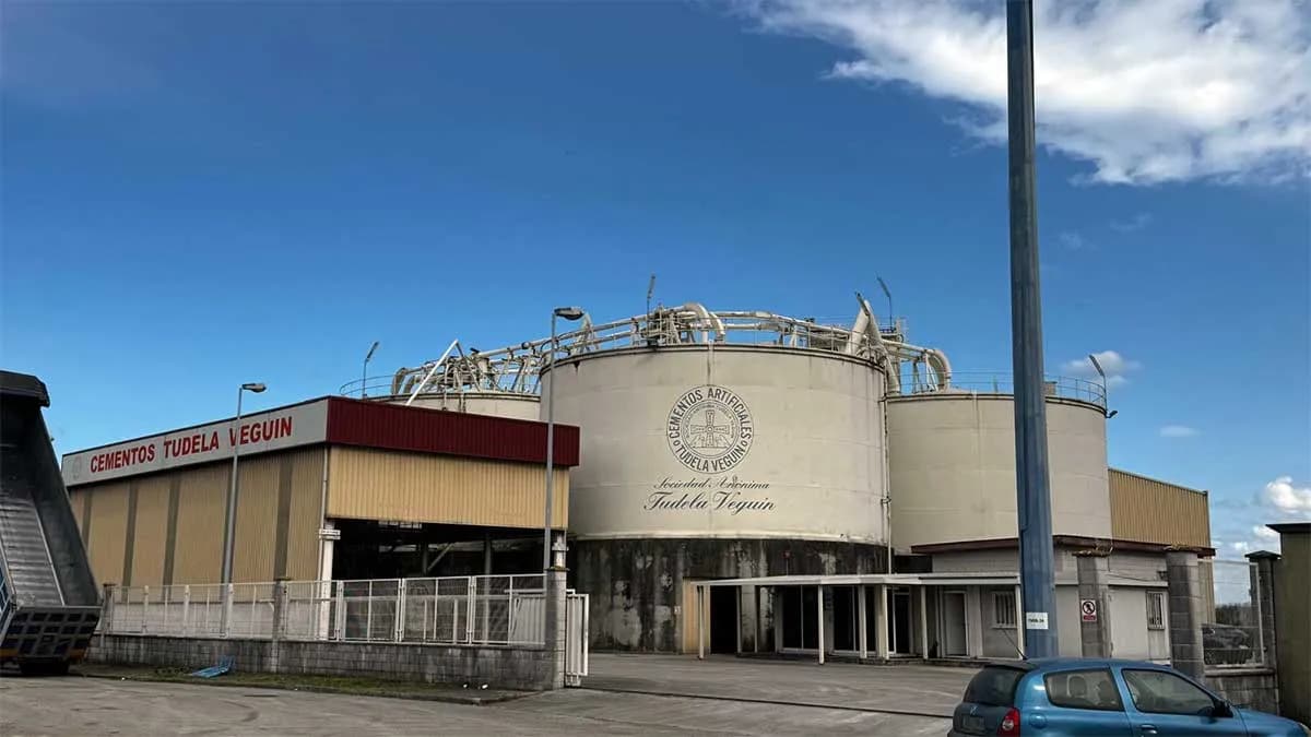 Cementos Tudela Veguín solicita una concesión en el Puerto Exterior de La Coruña