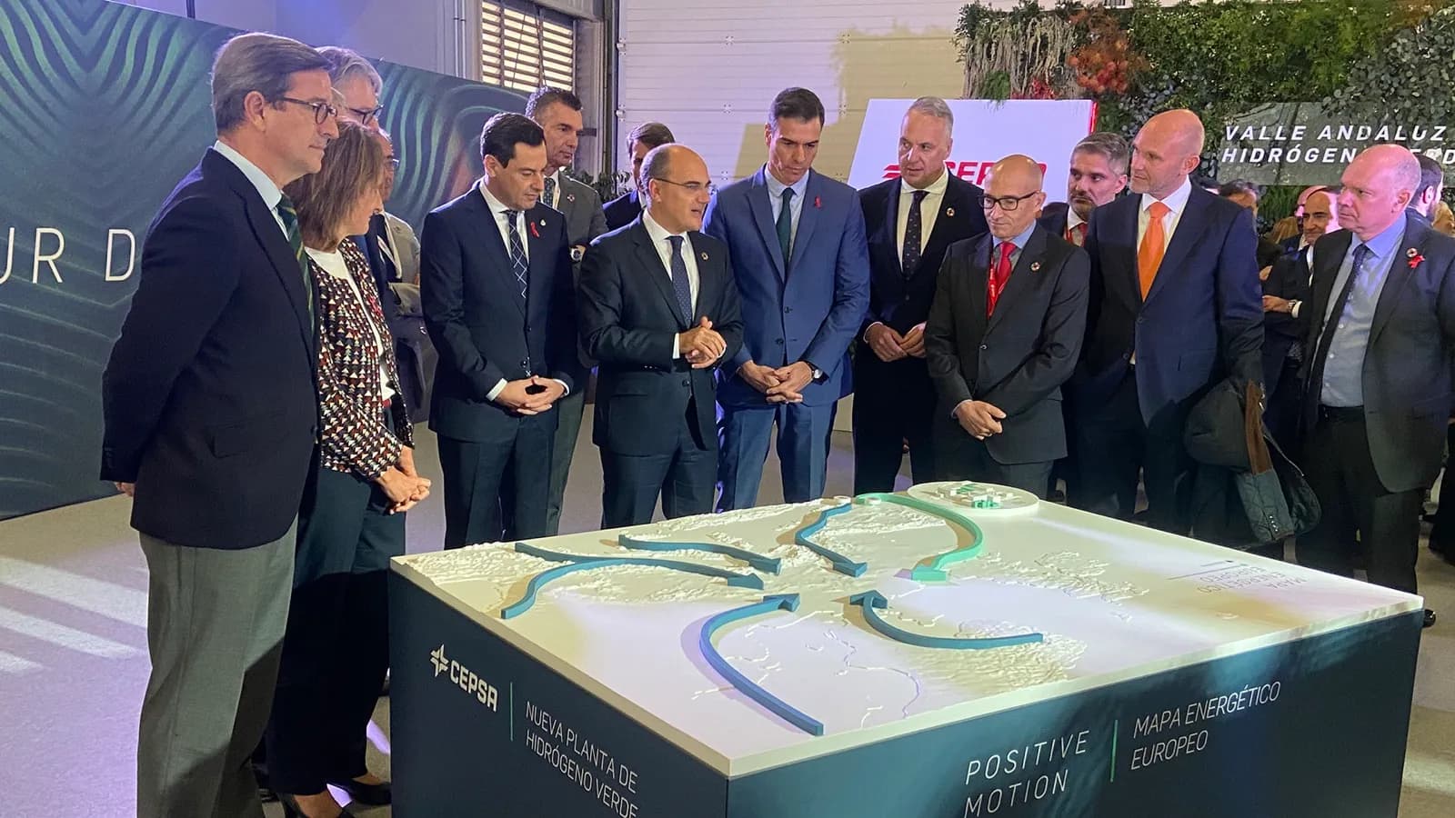 Cepsa paraliza las inversiones del Valle Andaluz del Hidrógeno Verde ante la incertidumbre fiscal
