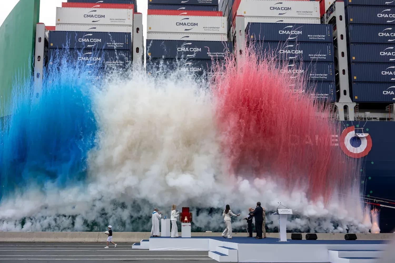 CMA CGM baptise à Le Havre le "Notre Dame", le plus grand porte-conteneurs sous pavillon français du monde