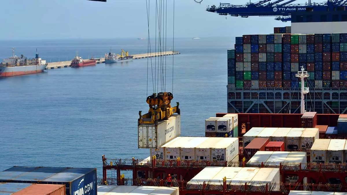 Los tráficos en el Puerto de Algeciras alcanzan los 61,1 millones de toneladas en los siete primeros meses del año
