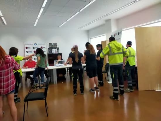 Los estibadores del puerto de Valencia ratifican el nuevo convenio colectivo con un amplio apoyo