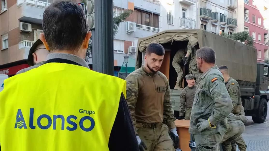 Grupo Alonso moviliza su capacidad logística para la recuperación de Valencia tras la DANA