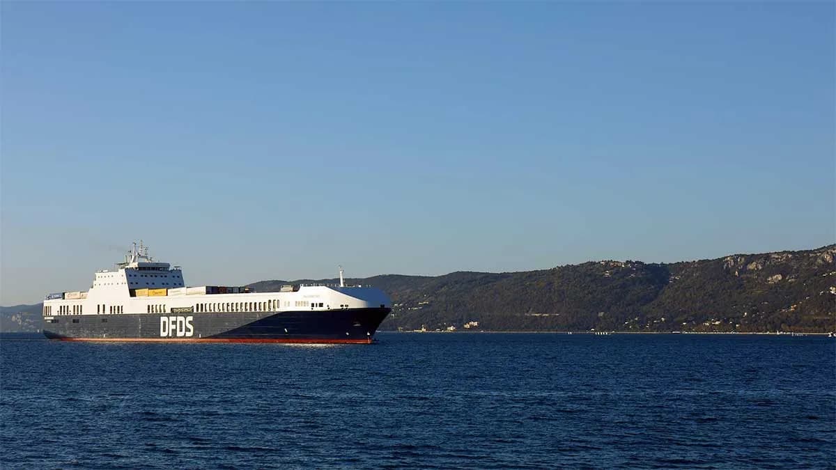 DFDS revisa a la baja sus objetivos financieros para 2026-2027