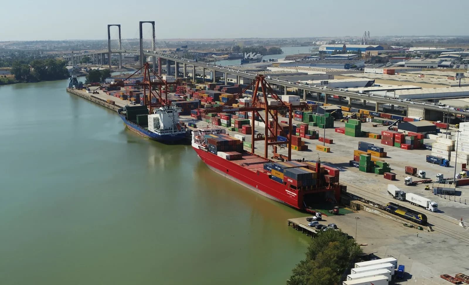 Adif incrementa en 23,7 millones la financiación del nuevo acceso ferroviario al Puerto de Sevilla