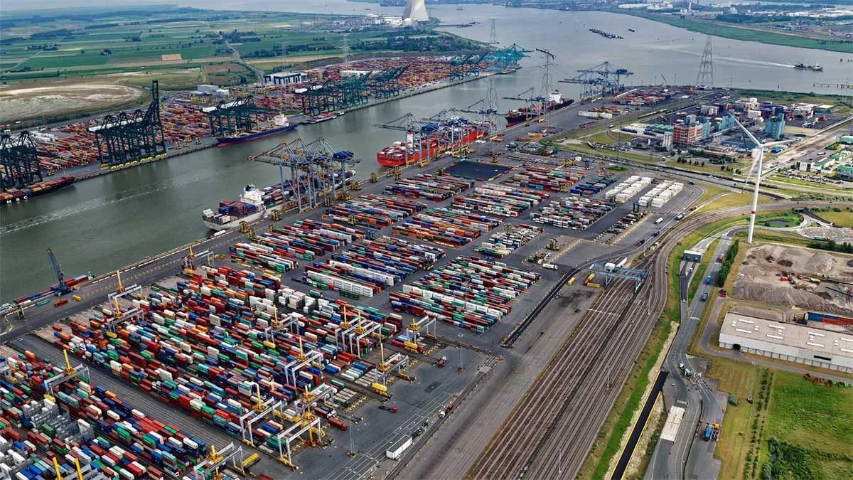 La terminal de DP World en Amberes cierra 2025 con un récord histórico de 2,47 millones de TEUs