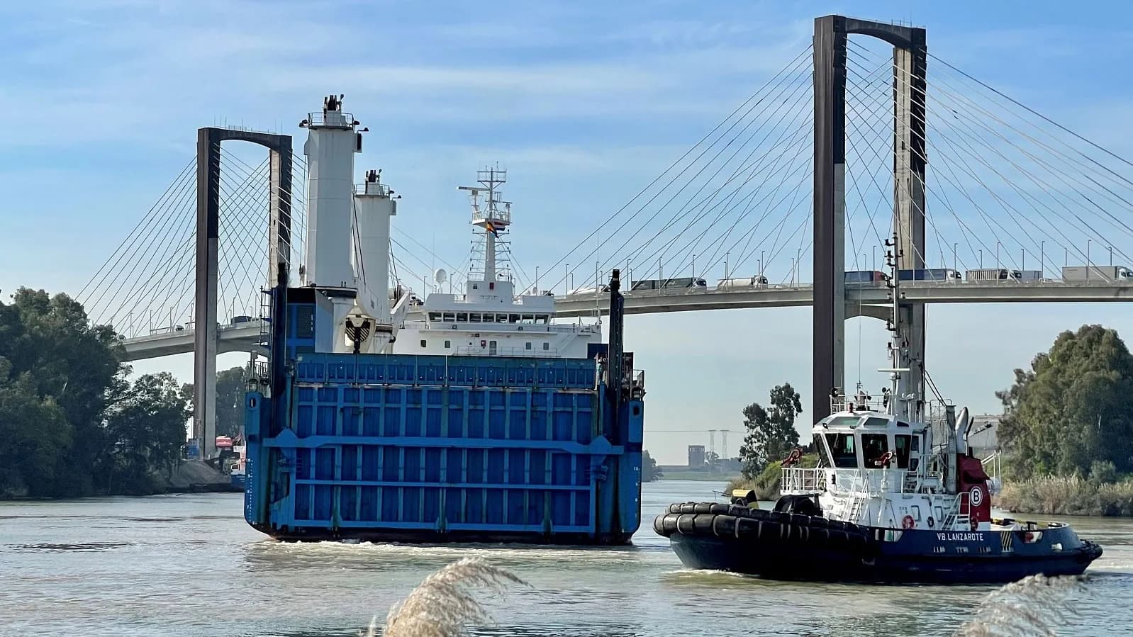 El Puerto de Sevilla licita las tareas del dragado de mantenimiento de sus calados interiores