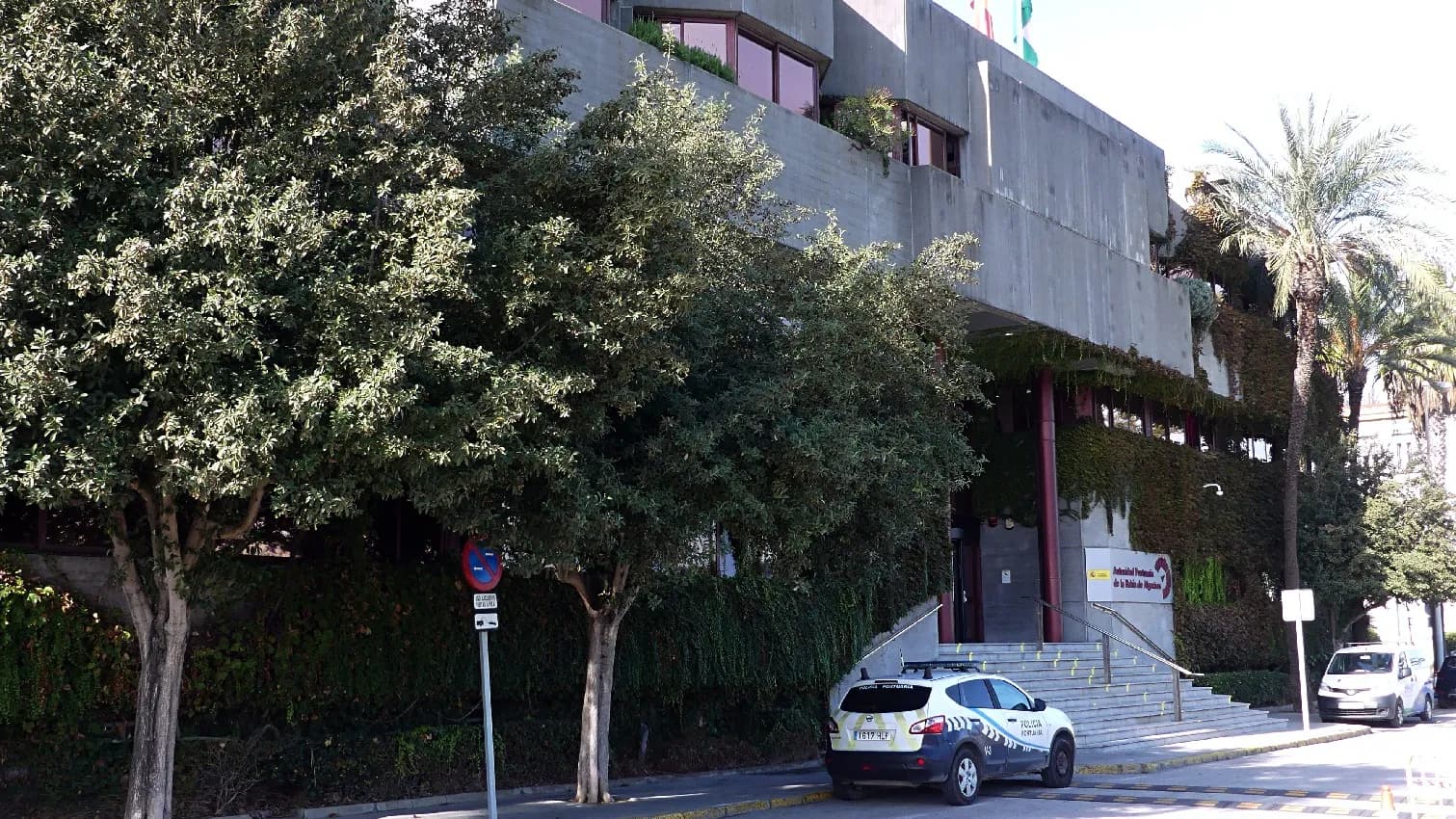 La APBA formaliza el Proyecto de ejecución de corredor verde y ajardinamiento de Isla Verde Exterior