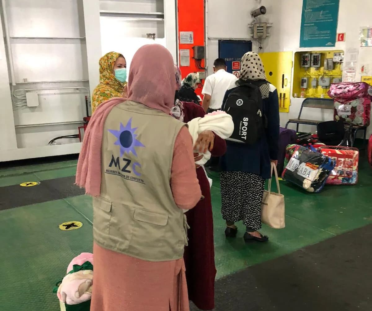 Las 108 trabajadoras pendientes de repatriación, desde Huelva, salen rumbo a Tánger Med