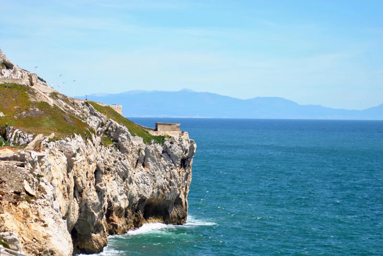 Gibraltar decreta la suspensión temporal de la temporada de pesca del atún rojo